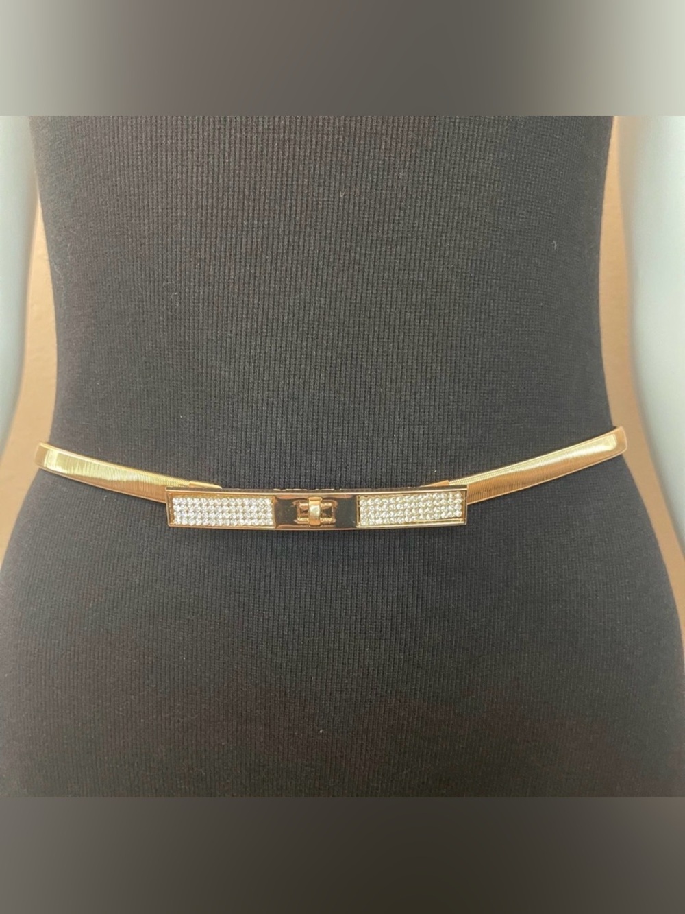 Gold tone metallic minimalist rectangle buckle rhinestones details skinny belt